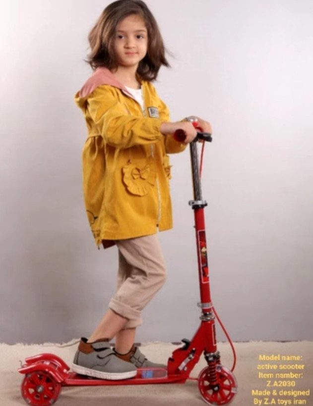 اسکوتر تاشو فلزی چراغدار ۳ تا ۱۲ سال